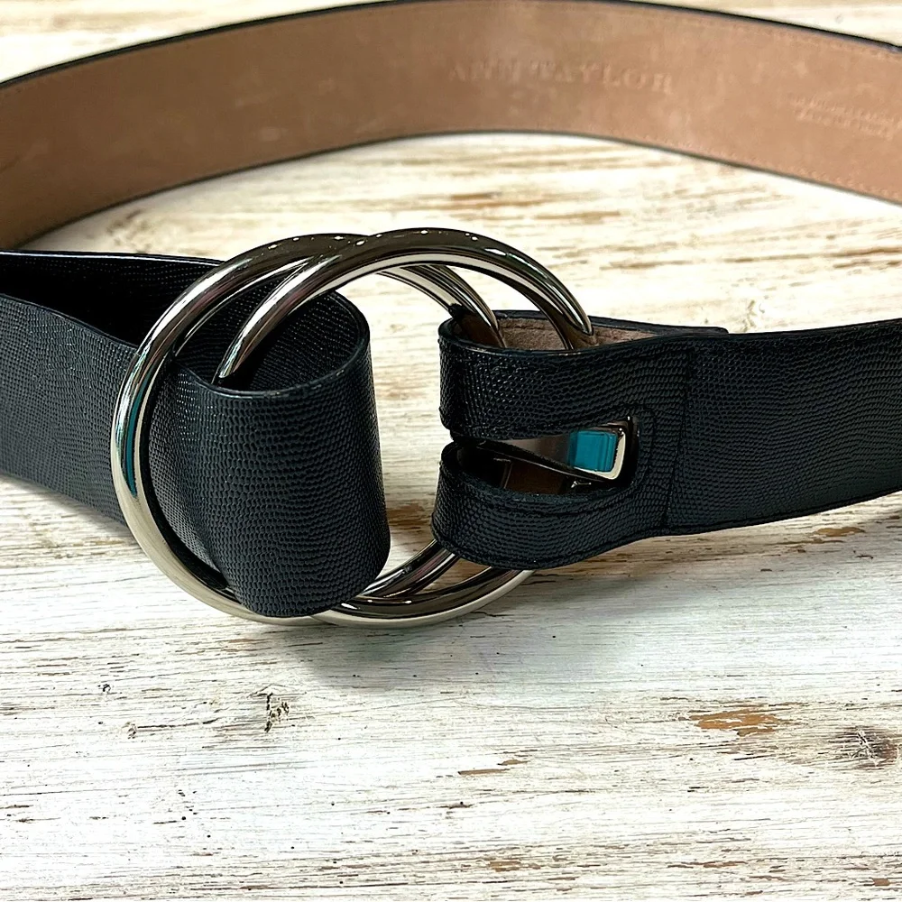 ⬇️ Ann Taylor Double Ring Leather Belt - Picture 5 of 9